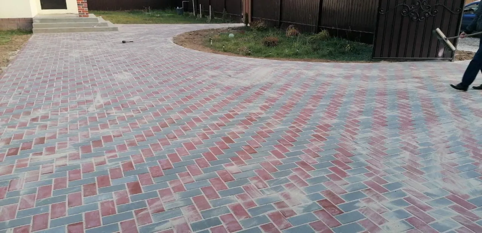 Укладка плиткой двор — фото 2